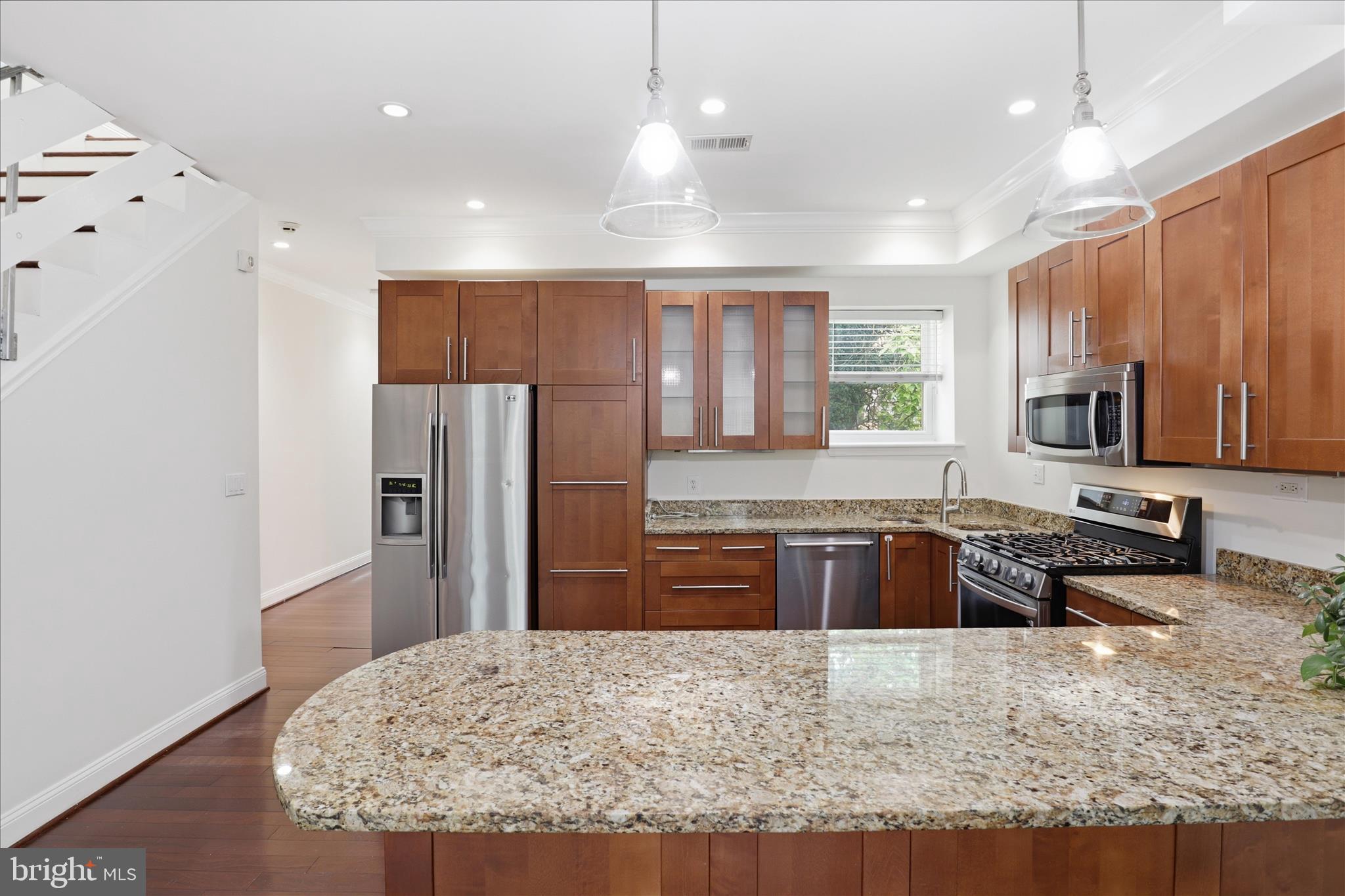 641 L Street Northeast Washington, DC 20002 - Photo 10 of 51