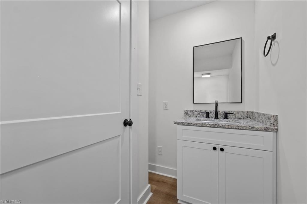 6941 Maynard Road Summerfield, NC 27358 - Photo 9 of 42 Gallery Image 9