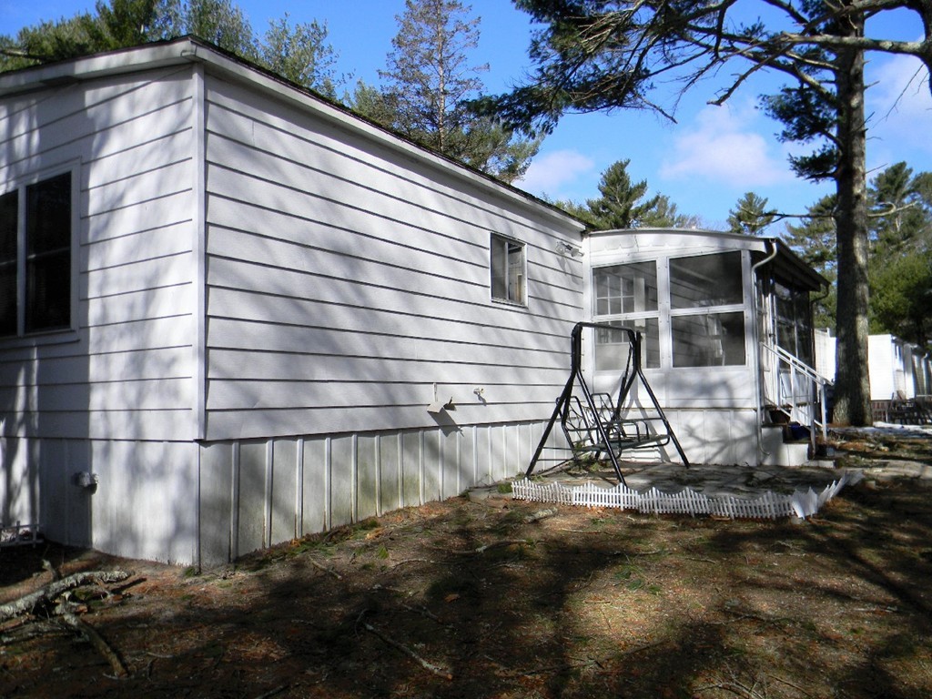 16 Siesta Drive Wareham, MA 02576 - Photo 2 of 7