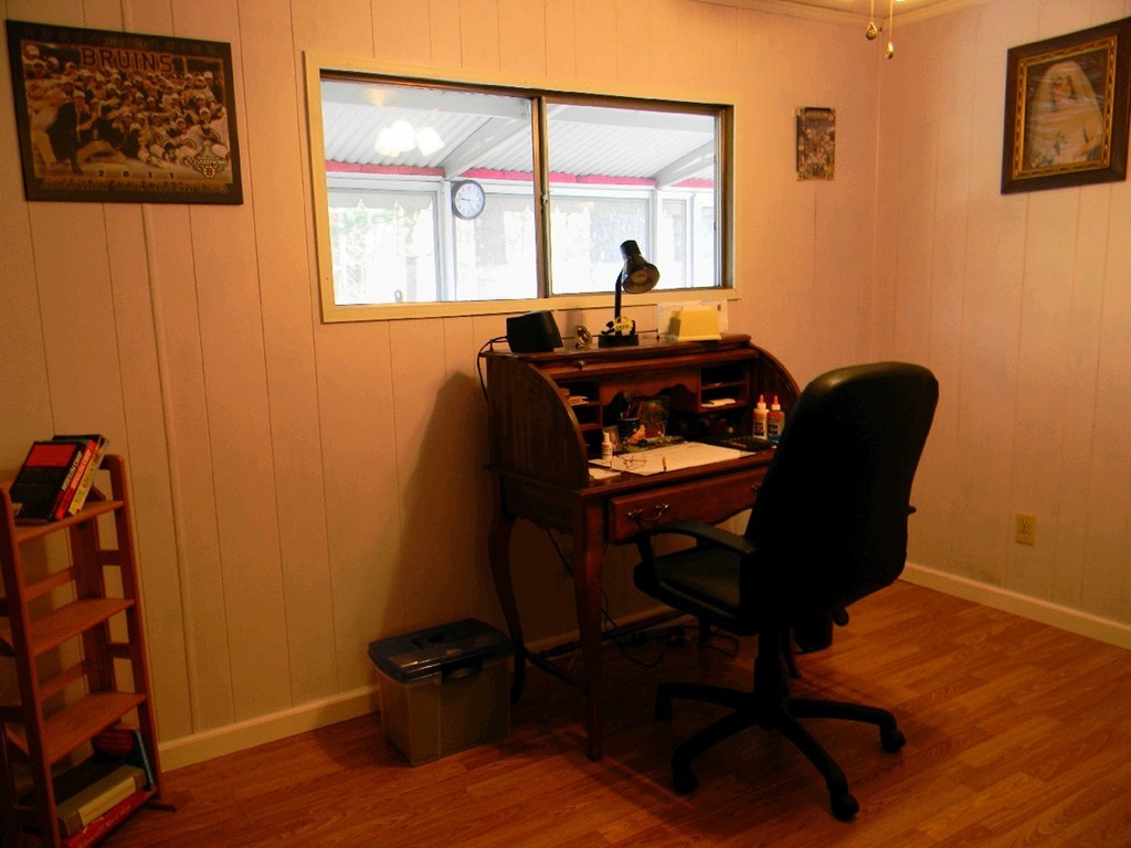 16 Siesta Drive Wareham, MA 02576 - Photo 3 of 7