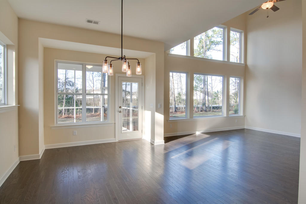 1010 Randy Kinard Lane Hanahan, SC 29410 - Photo 6 of 34 brooklands dining- family