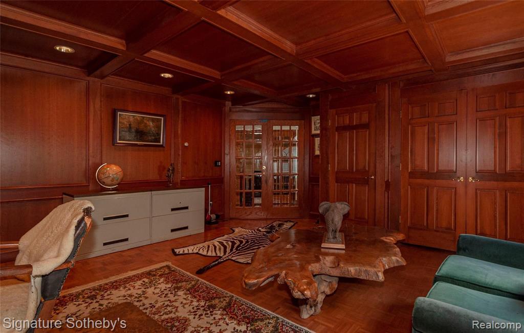 2020 Lake Angelus Road Lake Angelus, MI 48326 - Photo 14 of 52