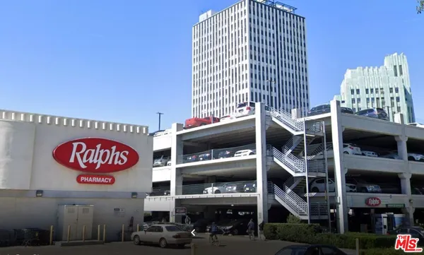 $1,300 | 737 South Oxford Avenue, Unit 29, Los Angeles, CA 90005