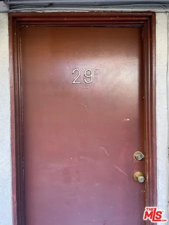 $1,300 | 737 South Oxford Avenue, Unit 29, Los Angeles, CA 90005