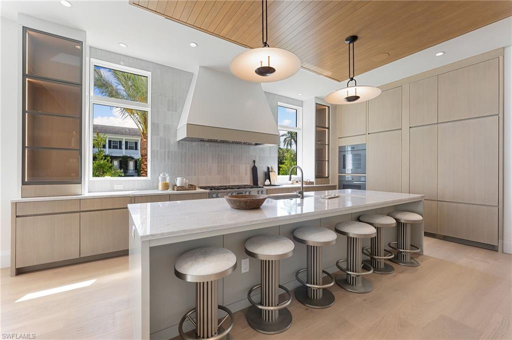 581 14th Avenue South Naples, FL 34102 - Photo 18 of 49