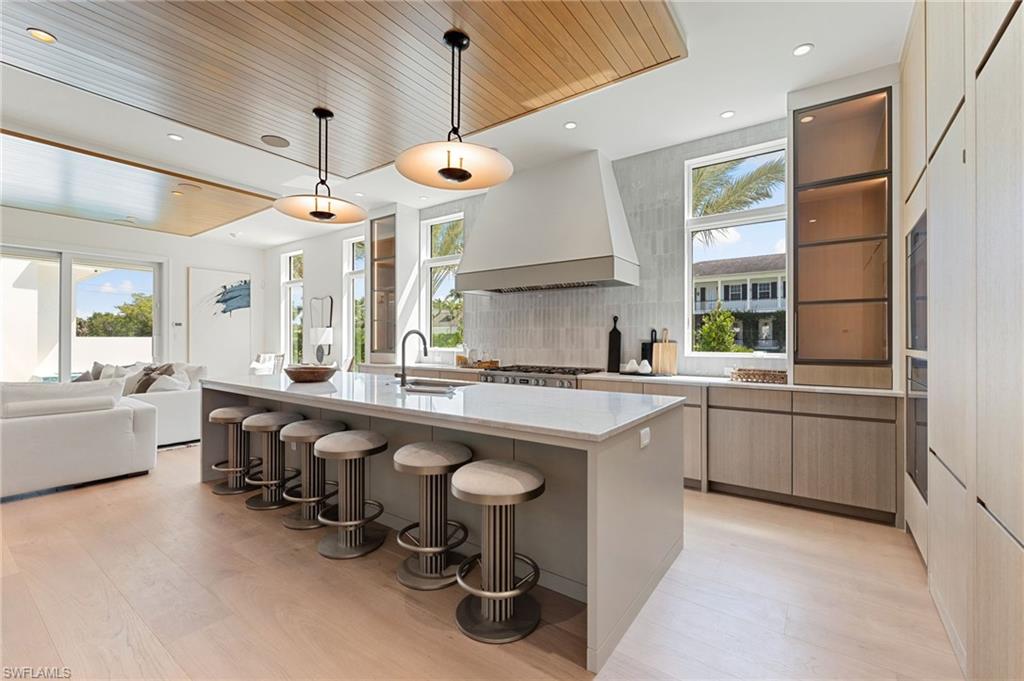 581 14th Avenue South Naples, FL 34102 - Photo 19 of 49