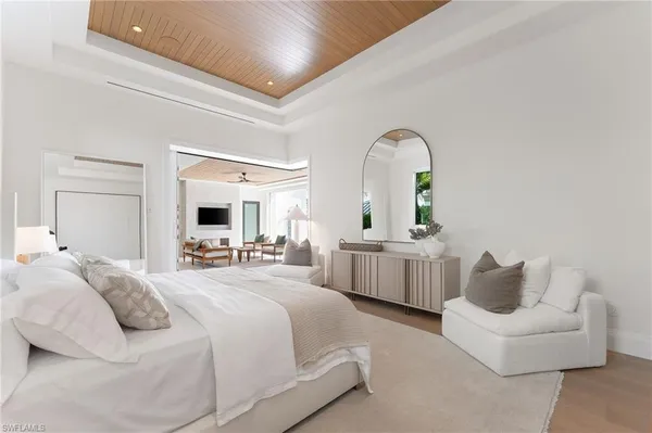 $11,249,000 | 581 14th Avenue South, Naples, FL 34102