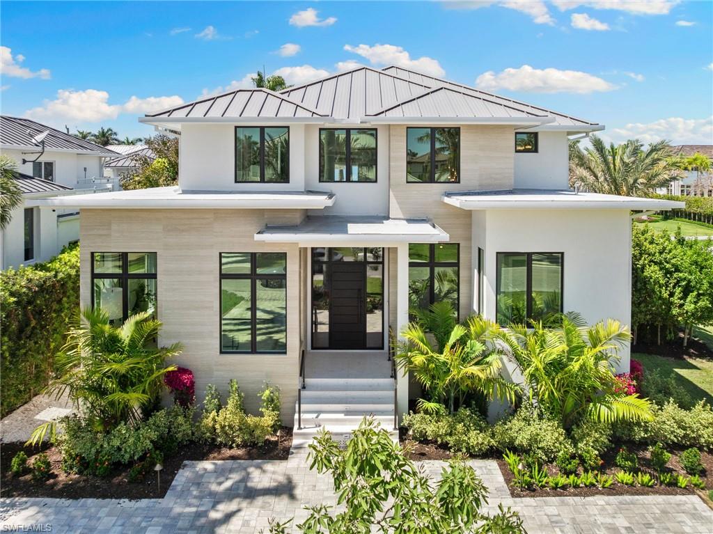 581 14th Avenue South Naples, FL 34102 - Photo 3 of 49