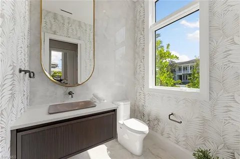 $11,995,000 | 581 14th Avenue South, Naples, FL 34102