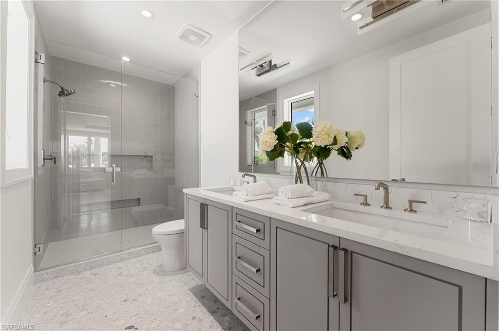 581 14th Avenue South Naples, FL 34102 - Photo 32 of 49