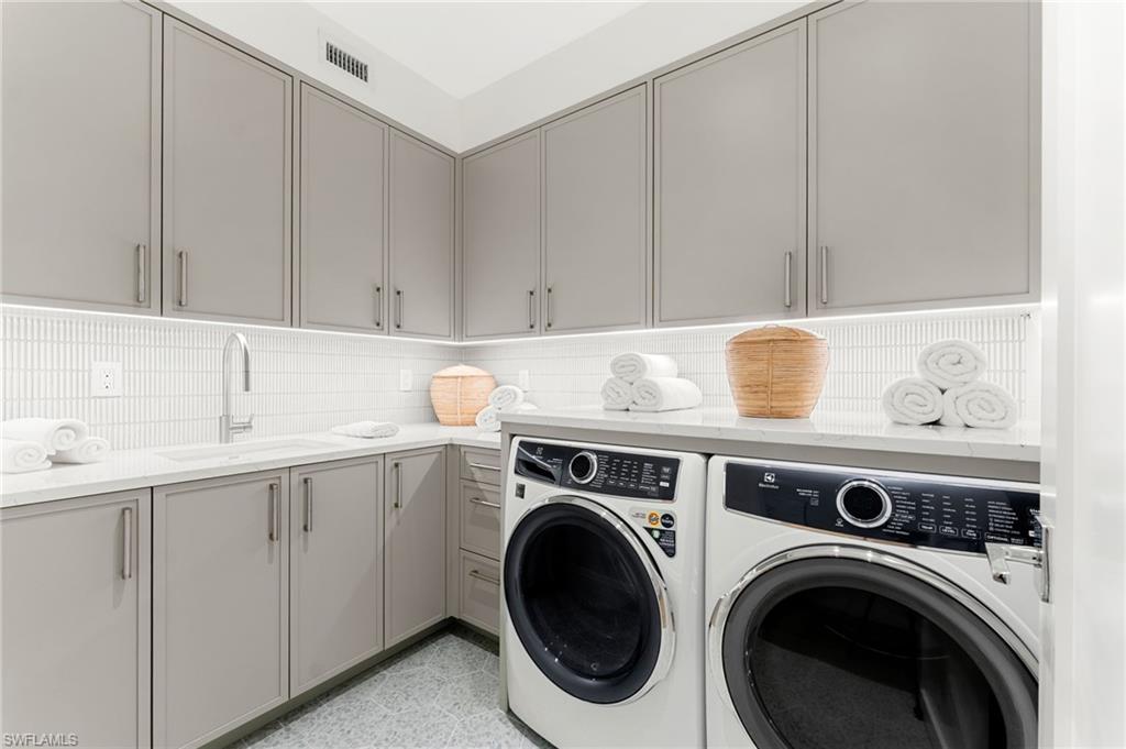 581 14th Avenue South Naples, FL 34102 - Photo 34 of 49