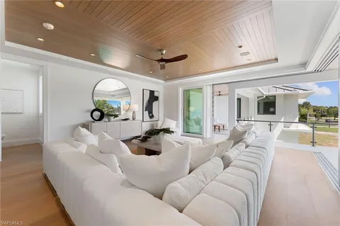 $11,995,000 | 581 14th Avenue South, Naples, FL 34102