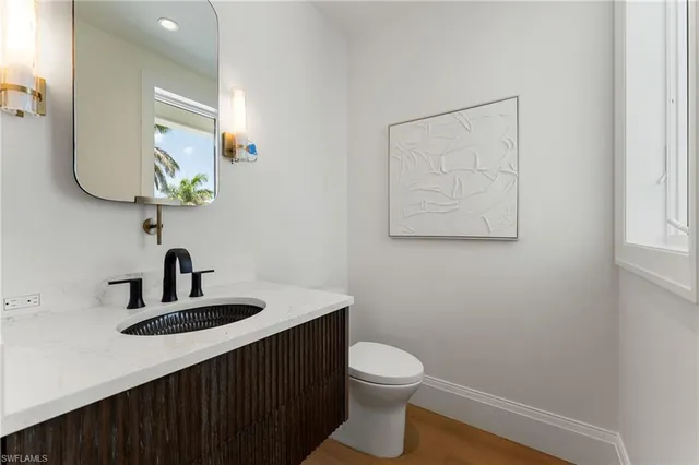 $11,995,000 | 581 14th Avenue South, Naples, FL 34102