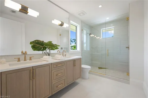 $11,249,000 | 581 14th Avenue South, Naples, FL 34102