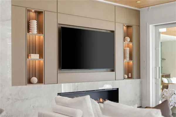 $11,249,000 | 581 14th Avenue South, Naples, FL 34102