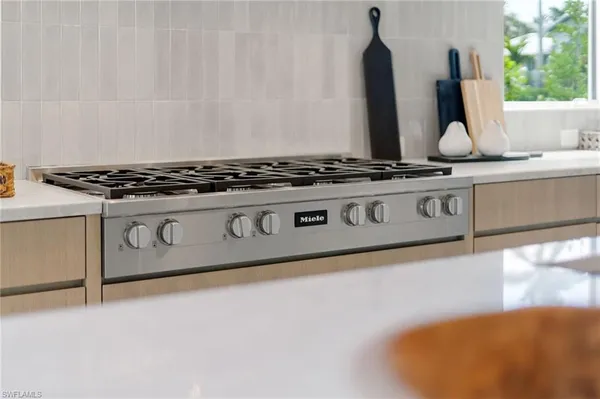 $11,249,000 | 581 14th Avenue South, Naples, FL 34102