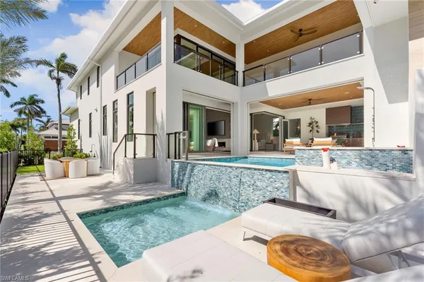 $11,249,000 | 581 14th Avenue South, Naples, FL 34102