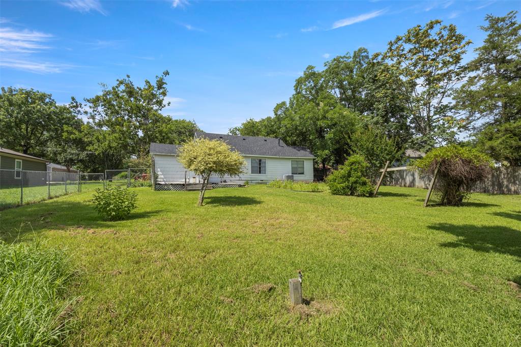 829 West 9th Street Bonham, TX 75418 - Photo 29 of 30