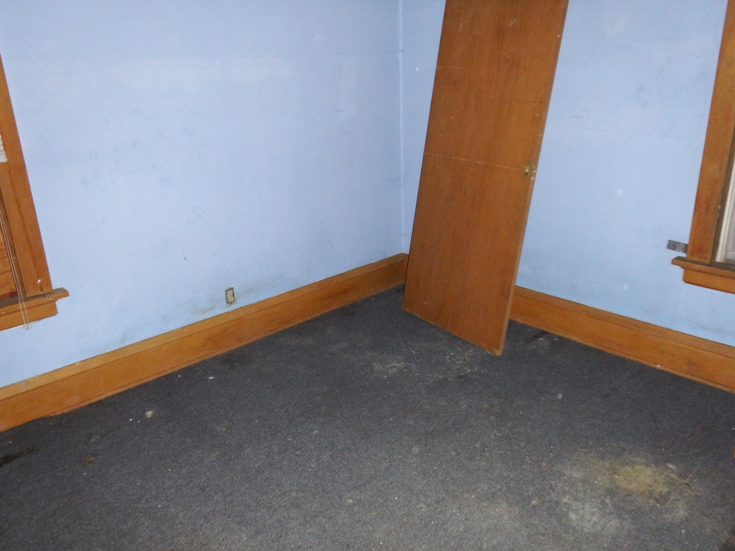 2424 North 44th Street Milwaukee, WI 53210 - Photo 8 of 12 bedroom