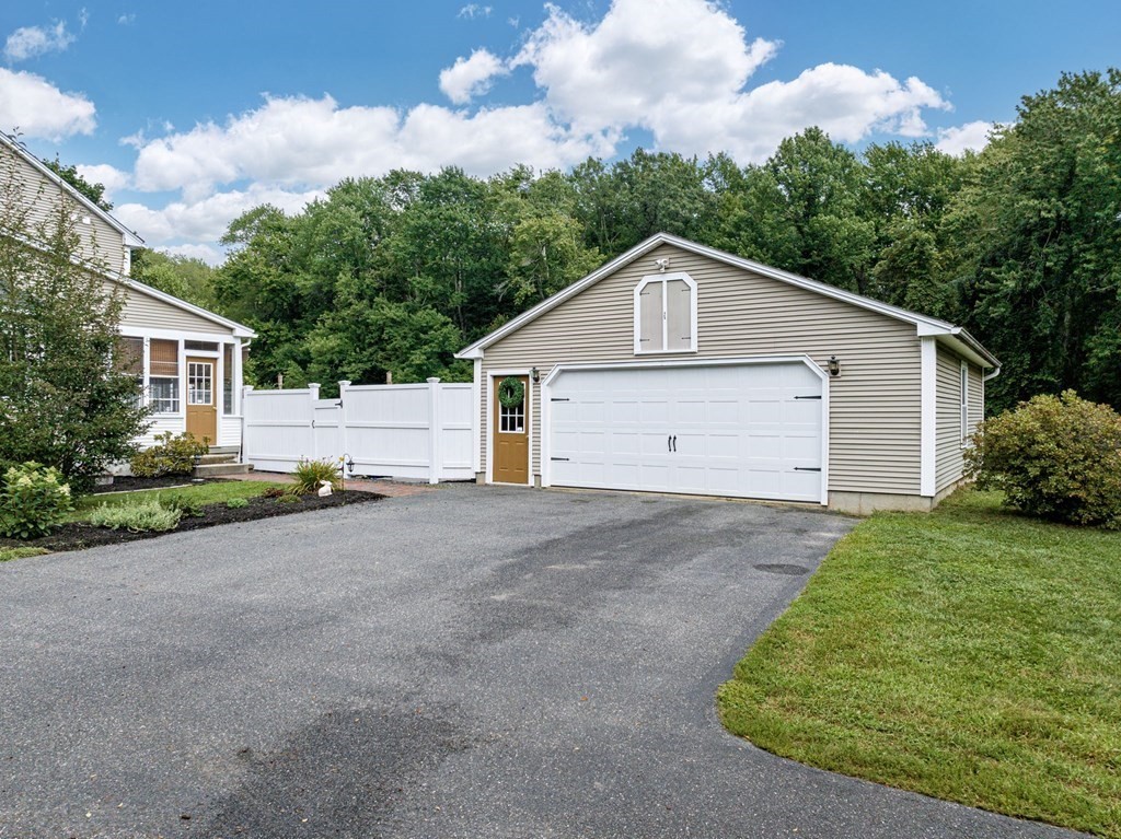 115 Town Farm Road Monson, MA 01057 - Photo 2 of 40 Gallery Image 2
