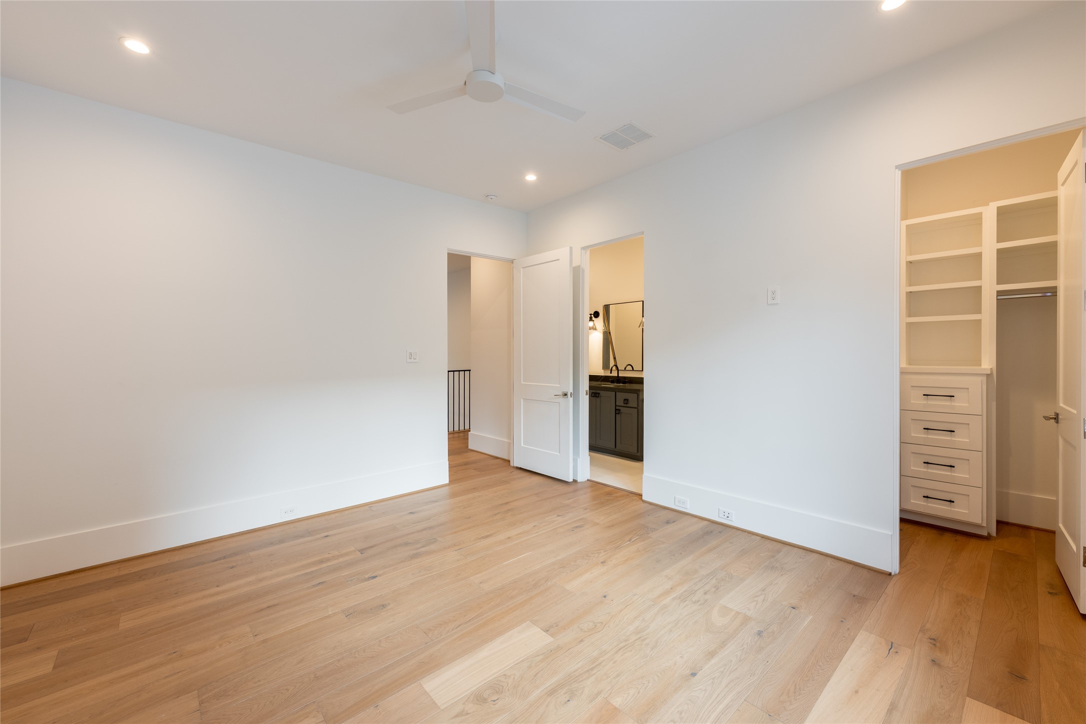 2817 Albans Road Houston, TX 77005 - Photo 39 of 49