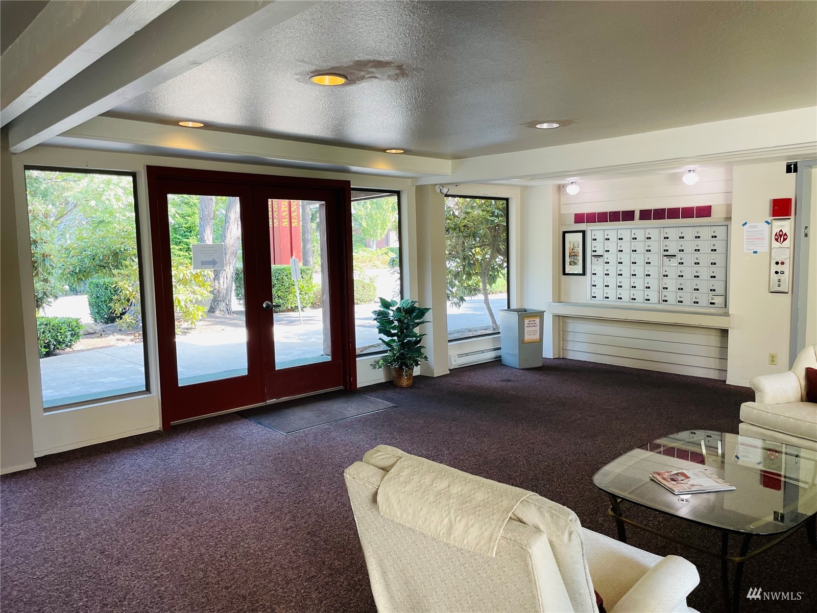 8516 196th Street Southwest Edmonds, WA 98026 - Photo 27 of 34 Gallery Image 27