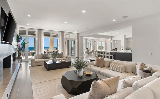 $27,998,000 | 22 Pelican Crest Drive, Newport Coast, CA 92657