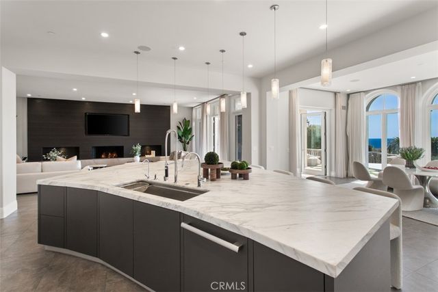 $29,998,000 | 22 Pelican Crest Drive, Newport Coast, CA 92657