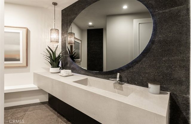 $29,998,000 | 22 Pelican Crest Drive, Newport Coast, CA 92657