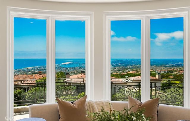 $29,998,000 | 22 Pelican Crest Drive, Newport Coast, CA 92657