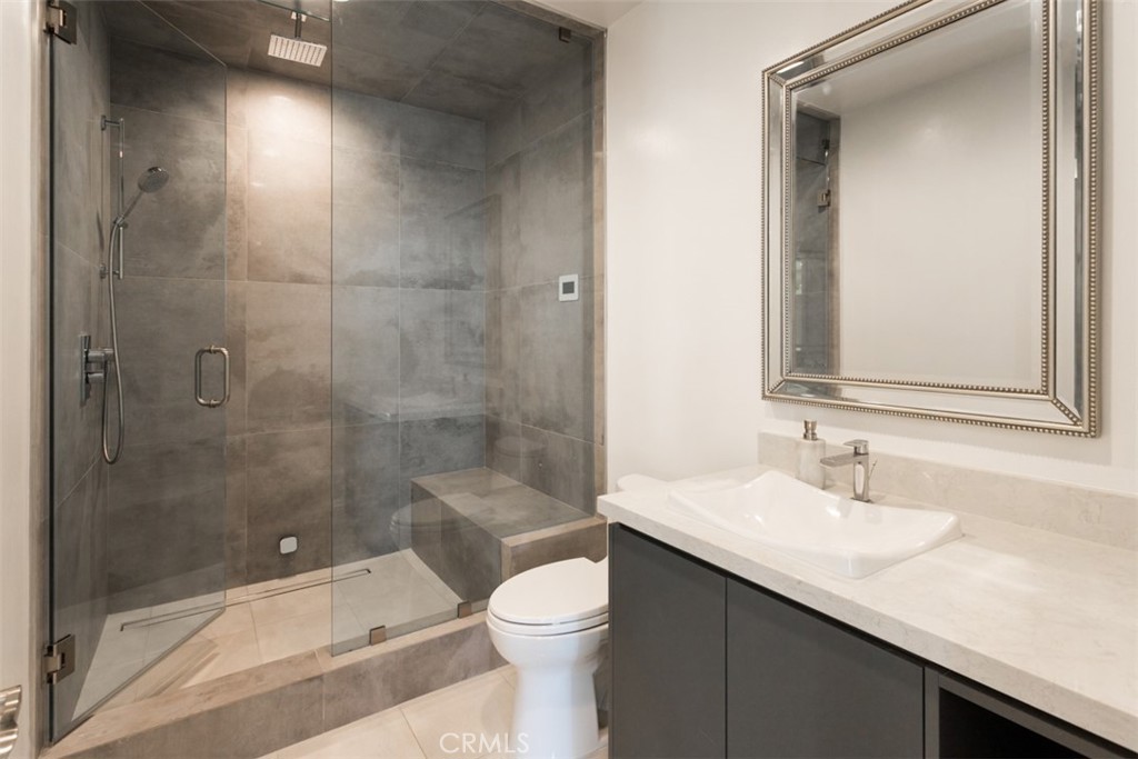 22 Pelican Crest Drive Newport Coast, CA 92657 - Photo 53 of 66 Guest Bathroom