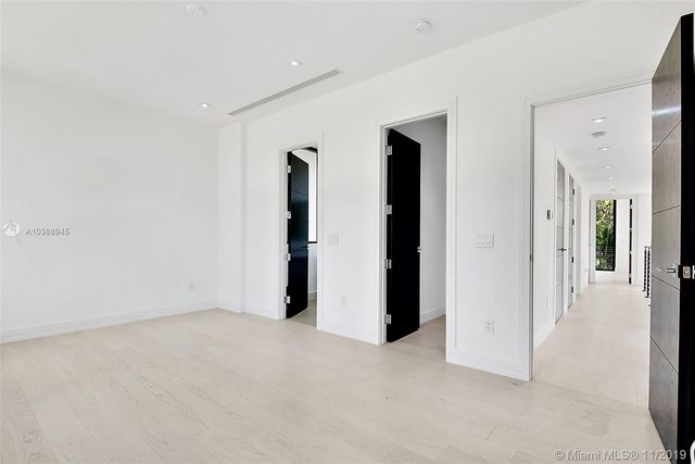 $2,600,000 | 6345 Riviera Drive, Coral Gables, FL 33146