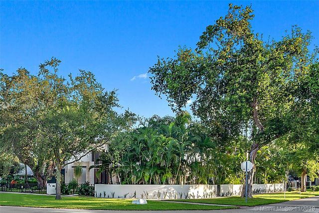 $2,600,000 | 6345 Riviera Drive, Coral Gables, FL 33146
