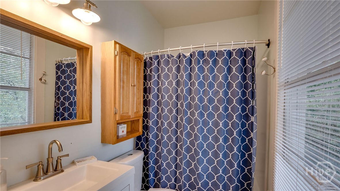 16 13th Street Tybee Island, GA 31328 - Photo 5 of 62