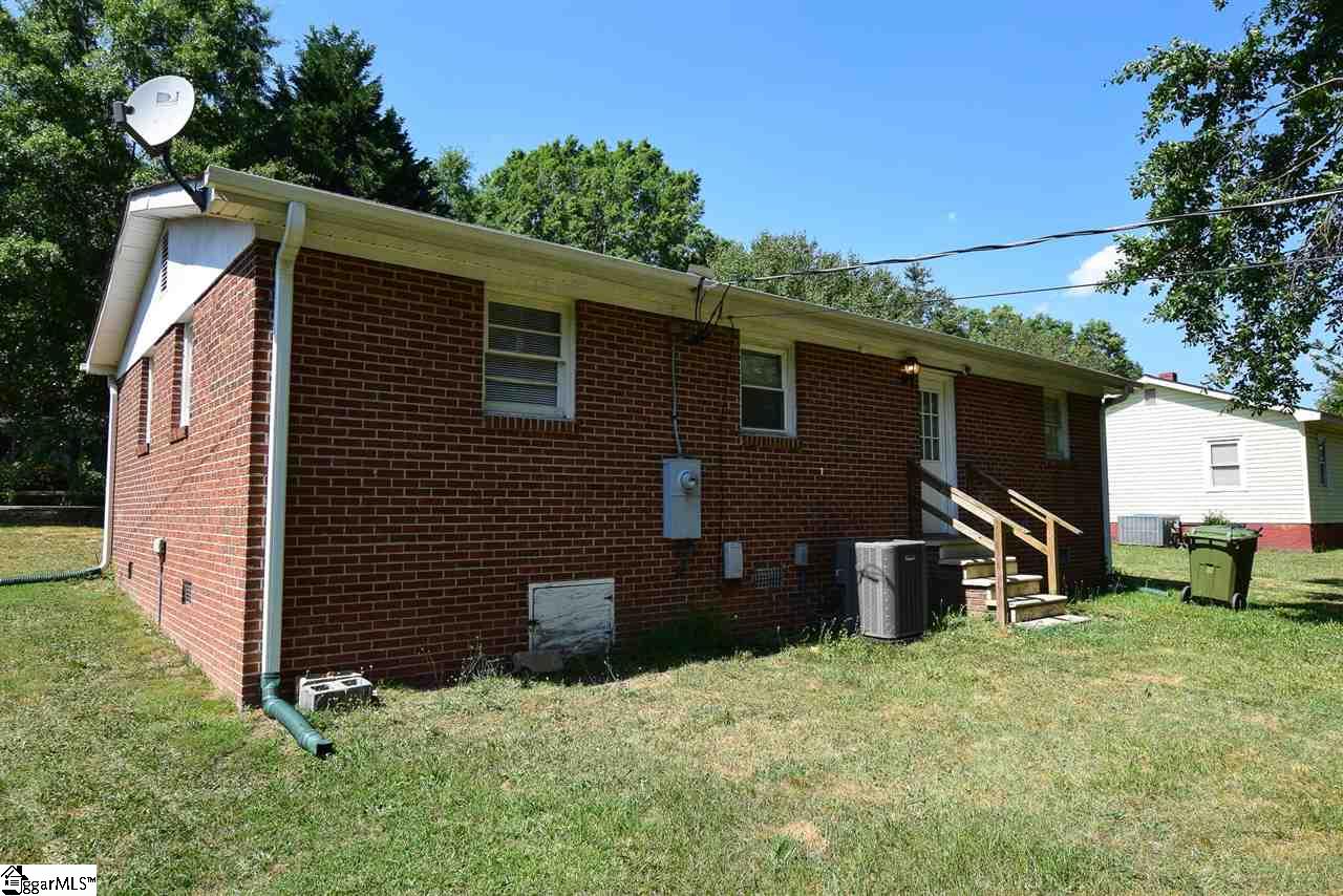 302 Fork Road Fountain Inn, SC 29644 - Photo 17 of 20 Gallery Image 17