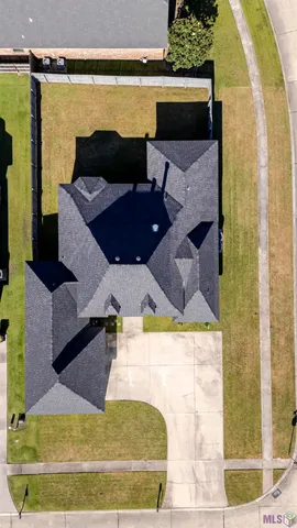 $420,000 | 384 Sugarwood Boulevard, Houma, LA 70360