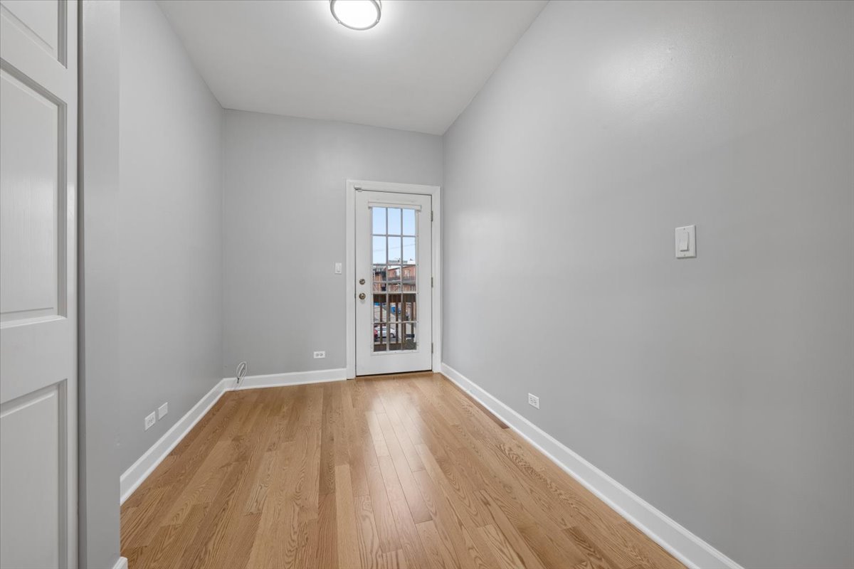 1340 West Irving Park Road, Unit 3 Chicago, IL 60613 - Photo 2 of 11