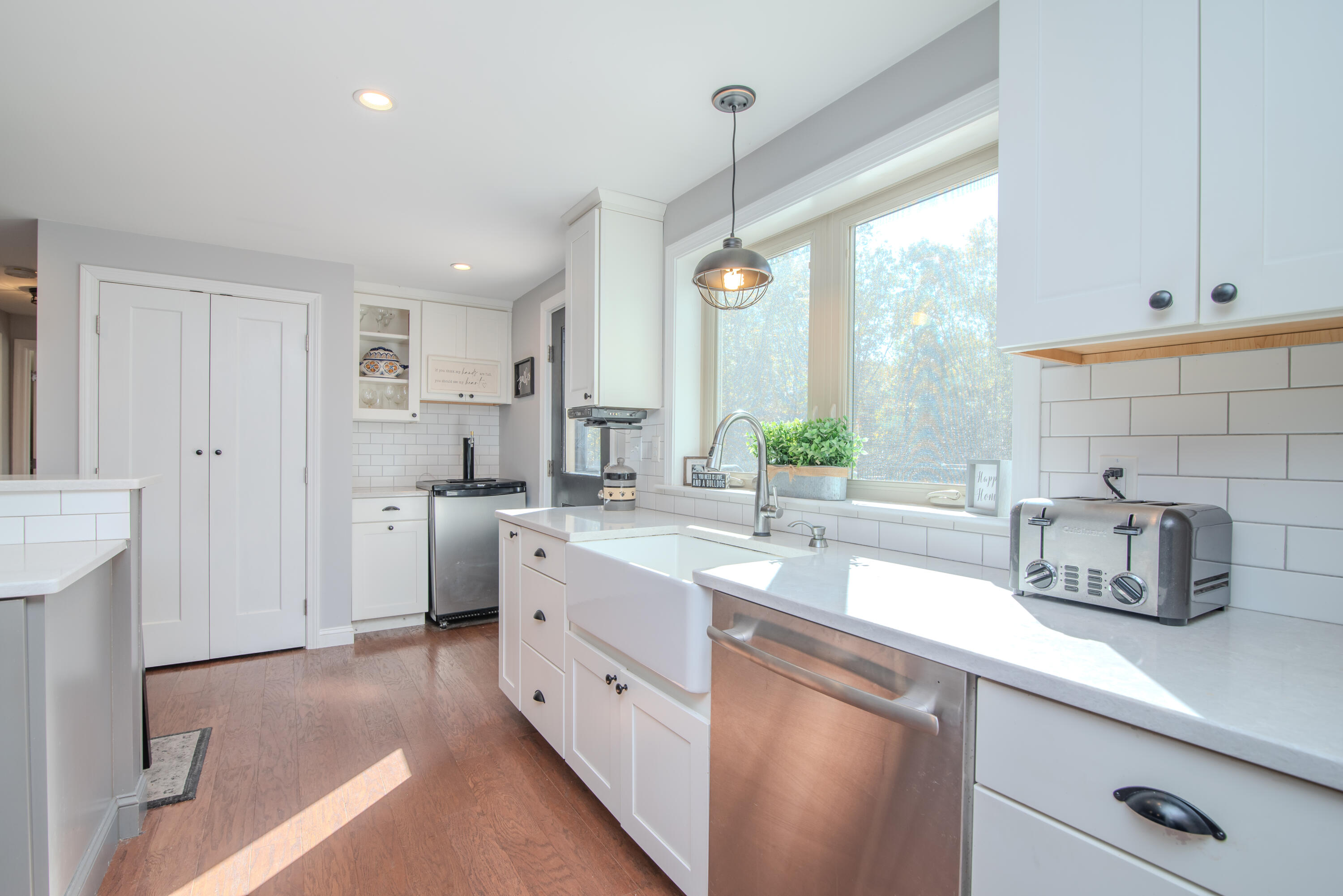 28 Middle Road Kennebunk, ME 04043 - Photo 20 of 39 Kitchen