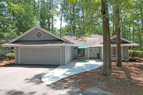 $475,000 | 232 Whiteoaks Circle, Bluffton, SC 29910