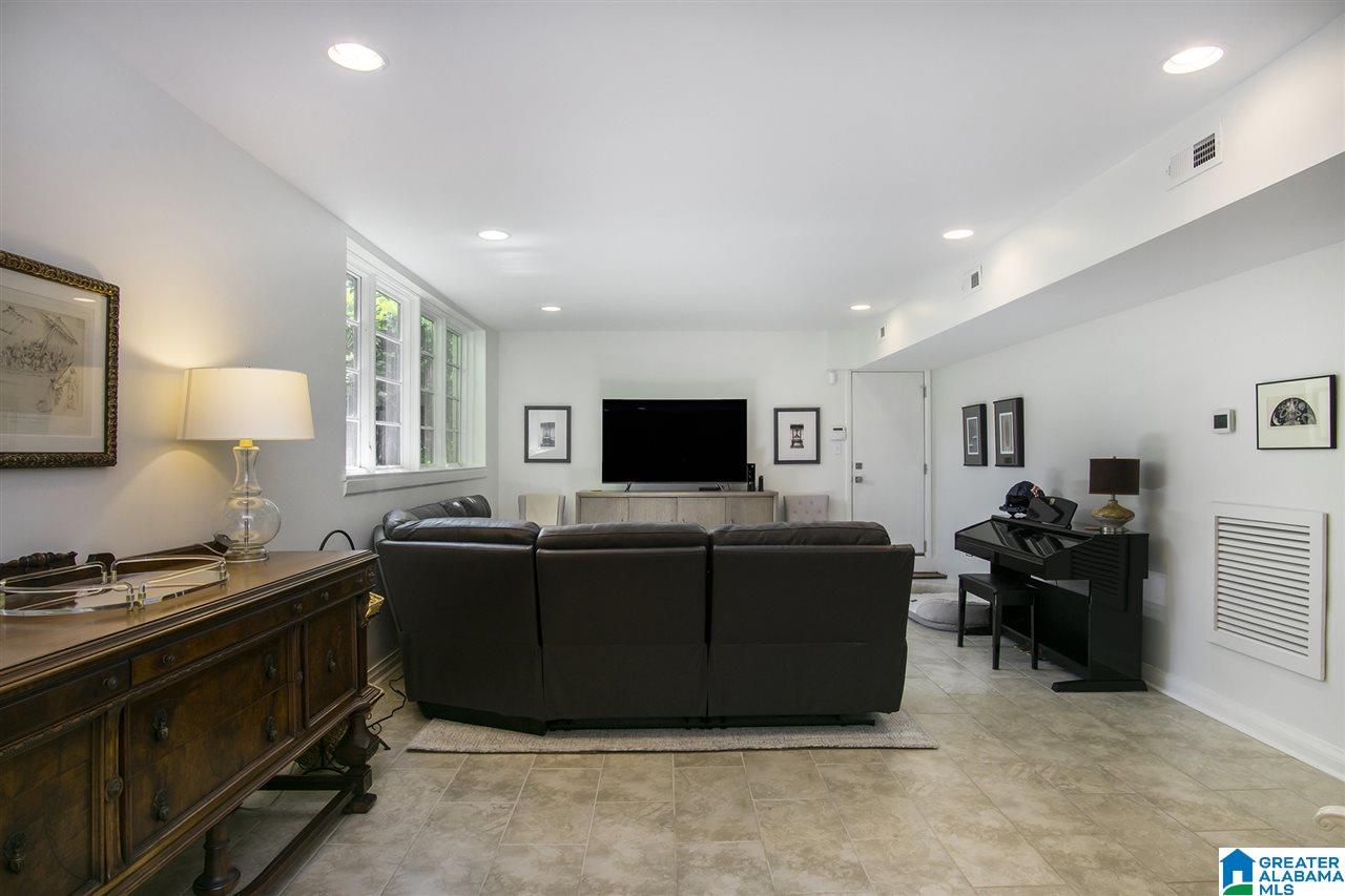 3038 Canterbury Road Birmingham, AL 35223 - Photo 35 of 47