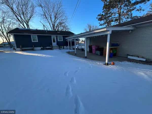 $2,800 | 1436 Selby Avenue, St. Paul Park, MN 55071