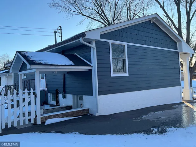 $2,800 | 1436 Selby Avenue, St. Paul Park, MN 55071