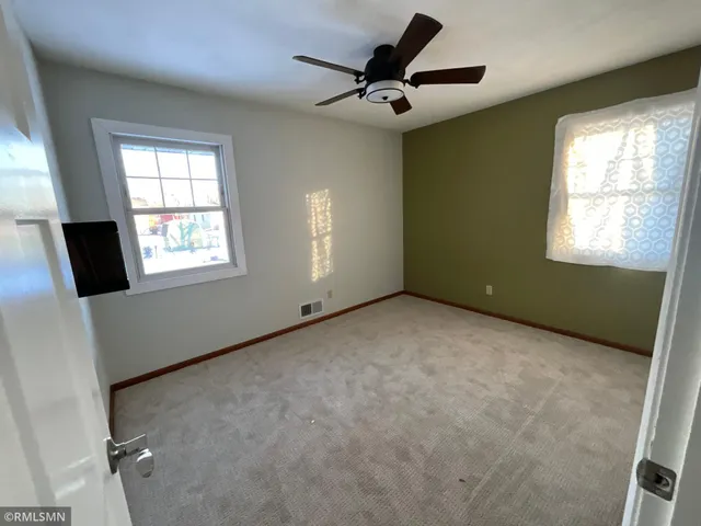 $2,800 | 1436 Selby Avenue, St. Paul Park, MN 55071