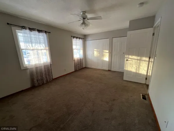 $2,800 | 1436 Selby Avenue, St. Paul Park, MN 55071