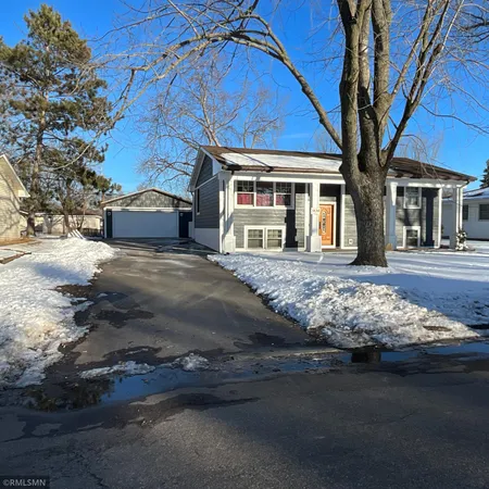 $2,800 | 1436 Selby Avenue, St. Paul Park, MN 55071