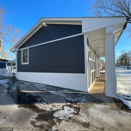 $2,800 | 1436 Selby Avenue, St. Paul Park, MN 55071