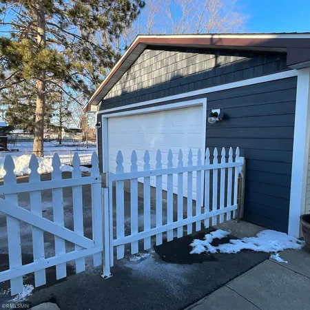 $2,800 | 1436 Selby Avenue, St. Paul Park, MN 55071