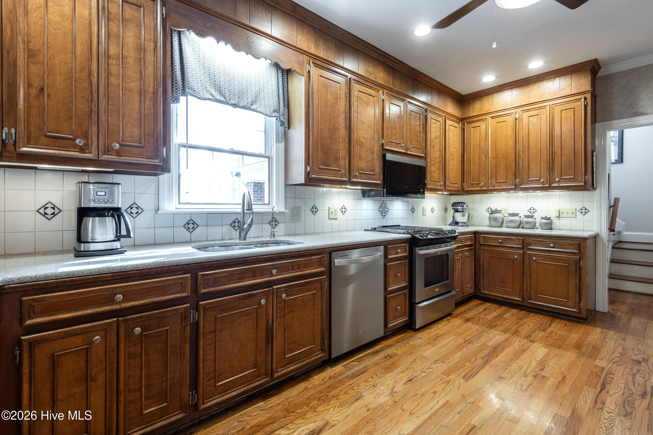 312 Pinewood Road Greenville, NC 27858 - Photo 32 of 87 312PINEWOOD_32