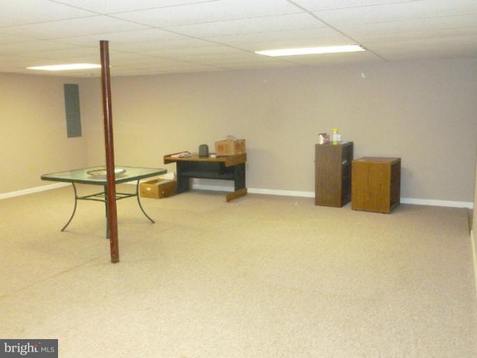 86 Woodbrier Road Berkeley Springs, WV 25411 - Photo 23 of 30 Family Room