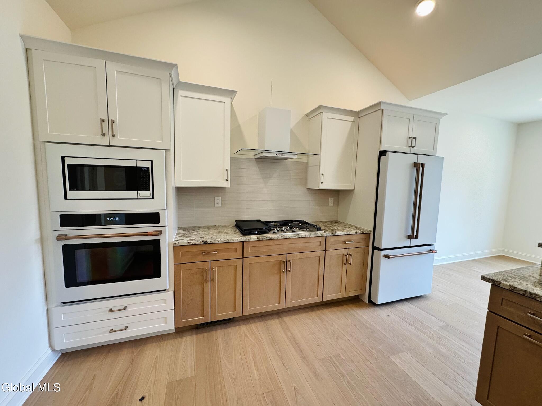 105 Maxwell Road Colonie, NY 12110 - Photo 10 of 19 Kitchen
